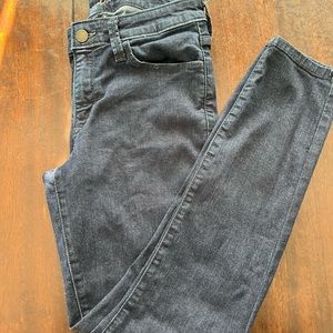 Universal Thread skinny dark blue jeans
